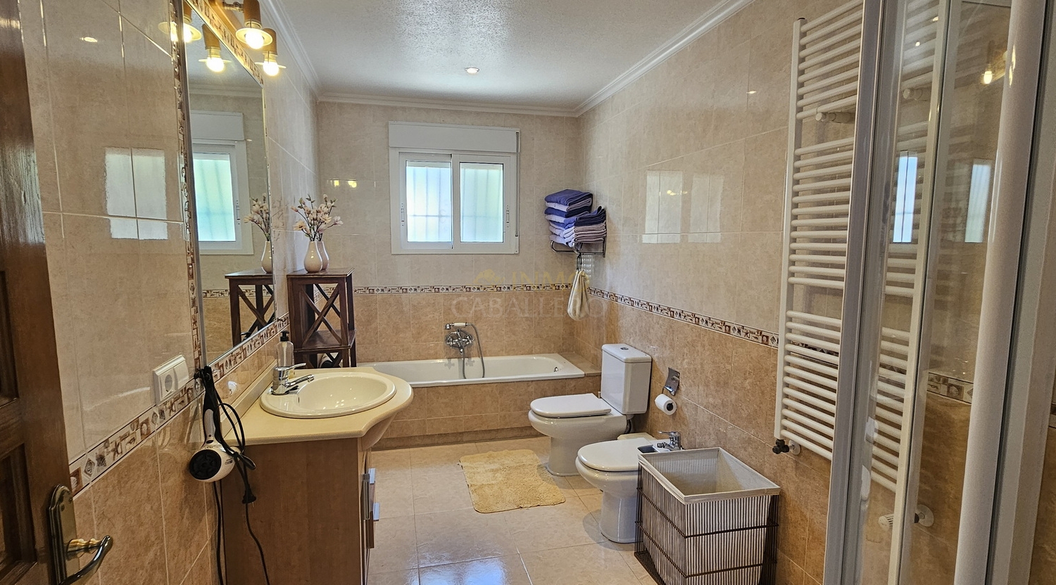 Exterior view in villa for sale in Pinar de Campoverde