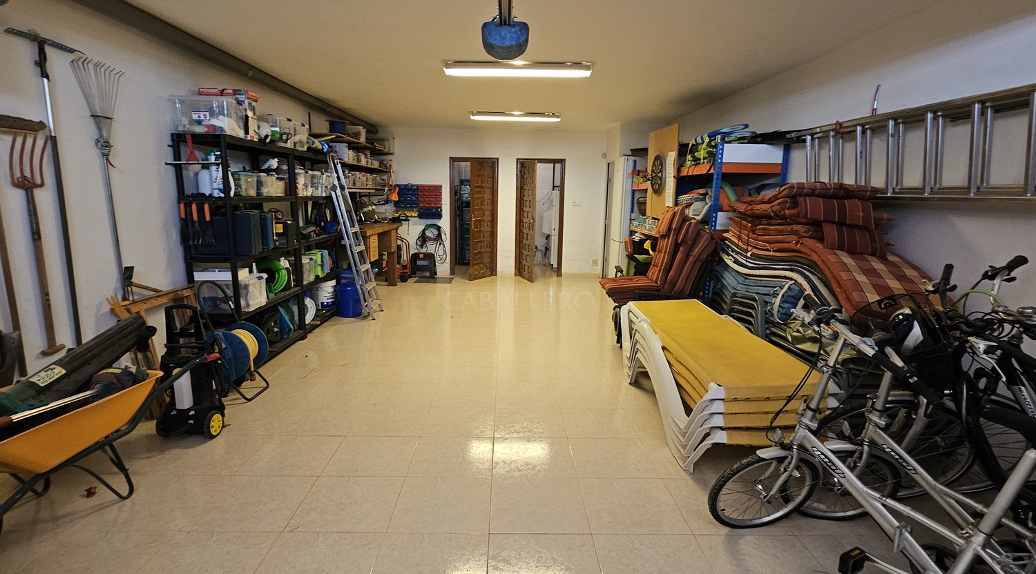 Bedroom in villa for sale in Pinar de Campoverde