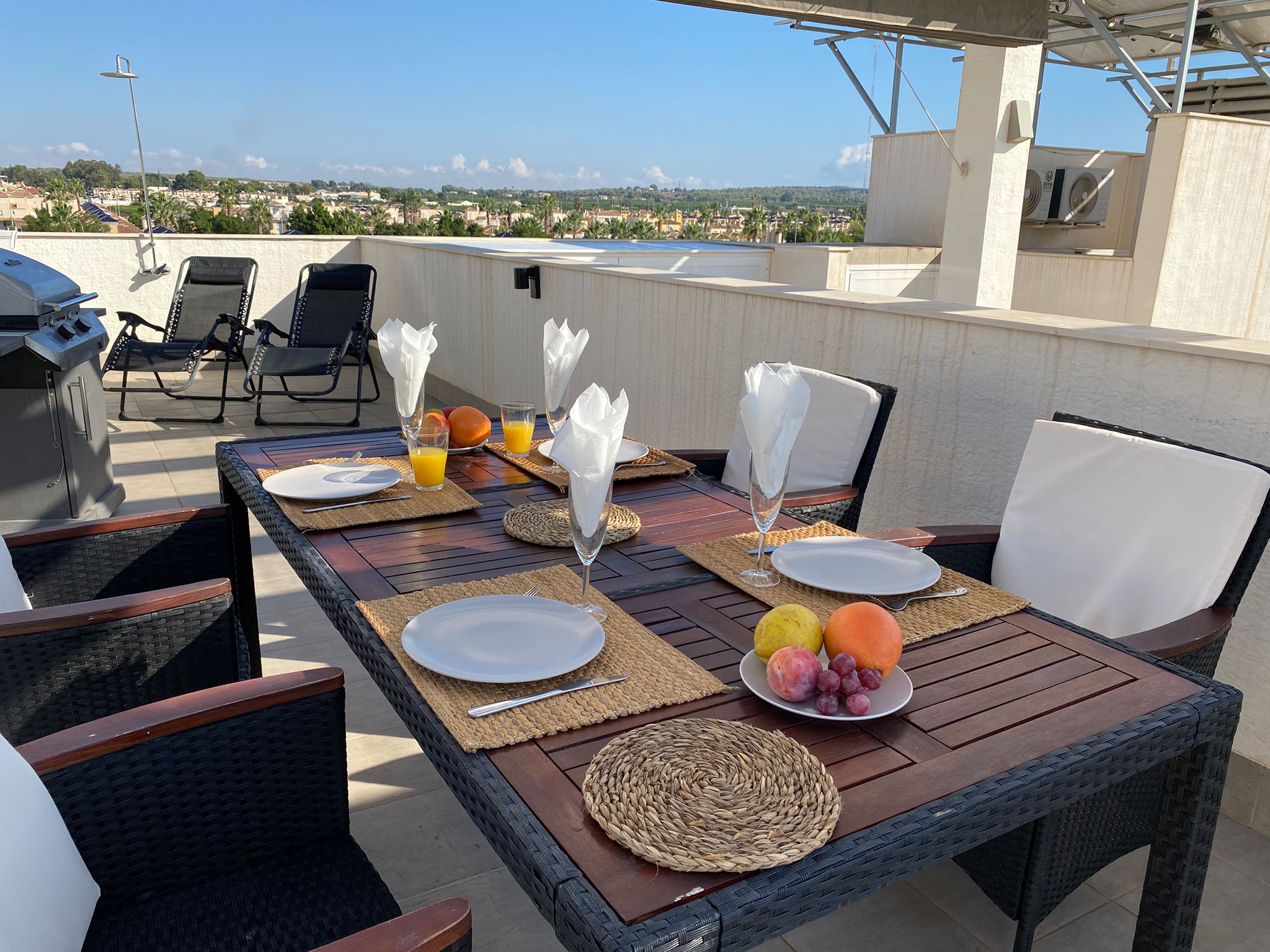 Kitchen in penthouse for sale in El Raso