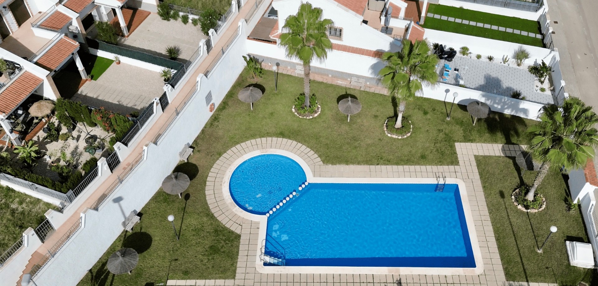 We’re proud to present this beautifully renovated townhouse located in a quiet yet convenient area o