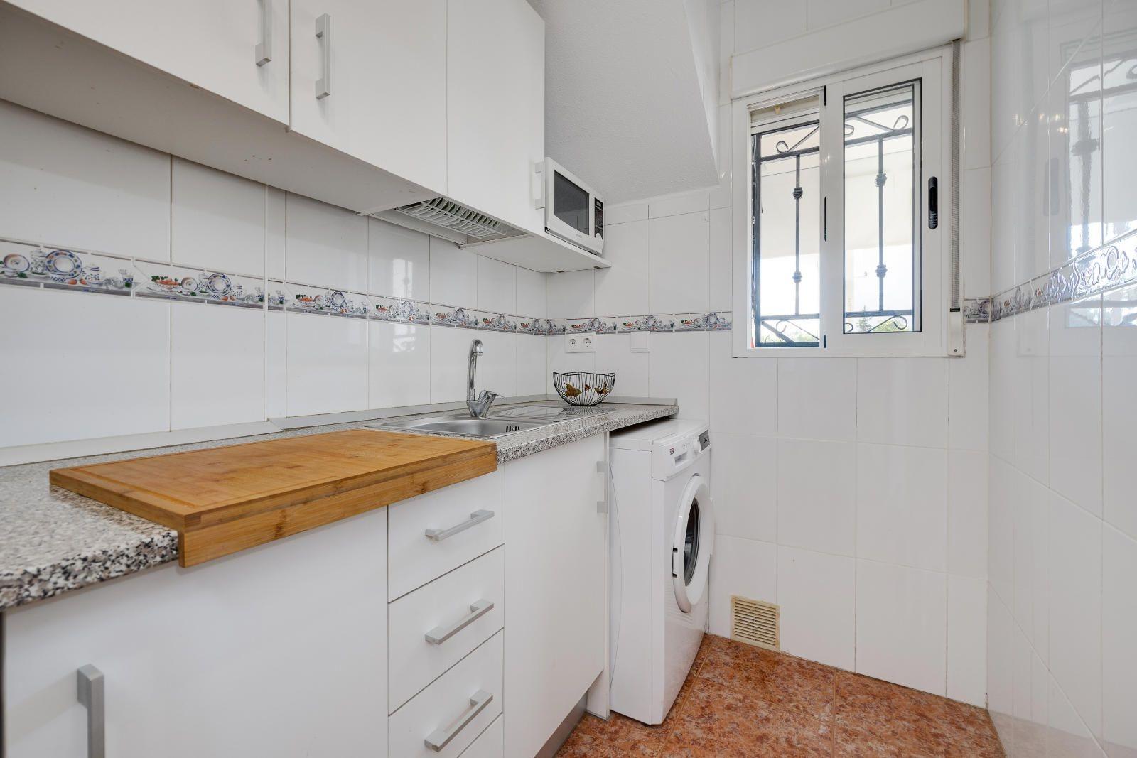Bedroom in bungalow for sale in Orihuela Costa