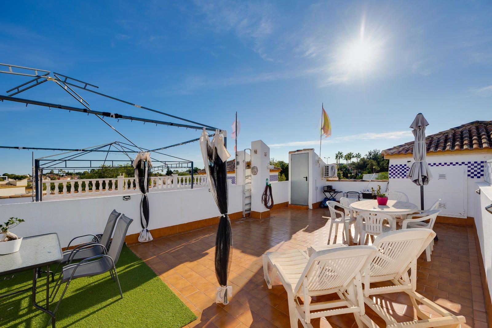 Dining area in bungalow for sale in Orihuela Costa