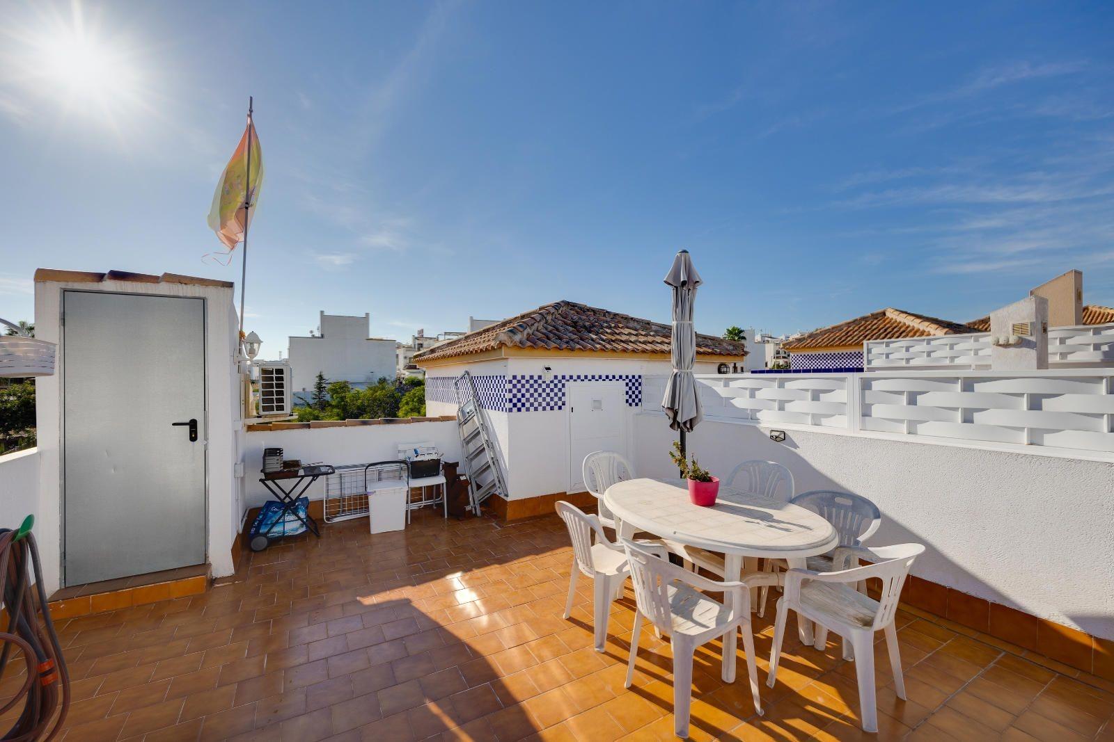Bedroom in bungalow for sale in Orihuela Costa