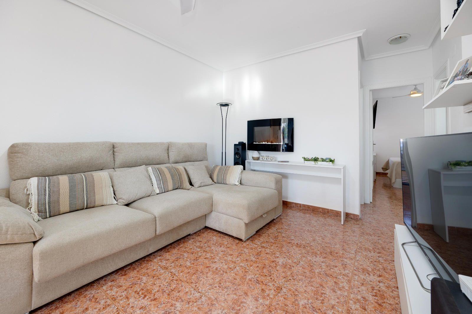 Garden in bungalow for sale in Orihuela Costa