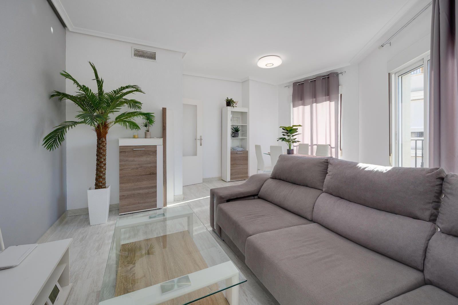 Bedrooms: 3, Bathrooms: 2, Penthouse in Almoradi, Alicante, Spain