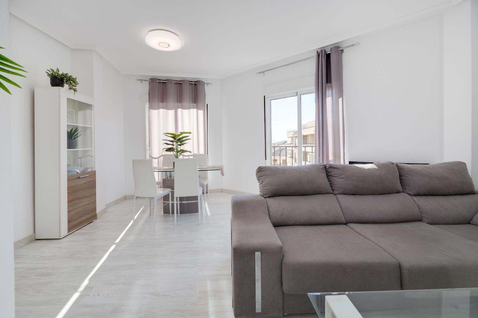 Master bedroom in penthouse for sale in Almoradi