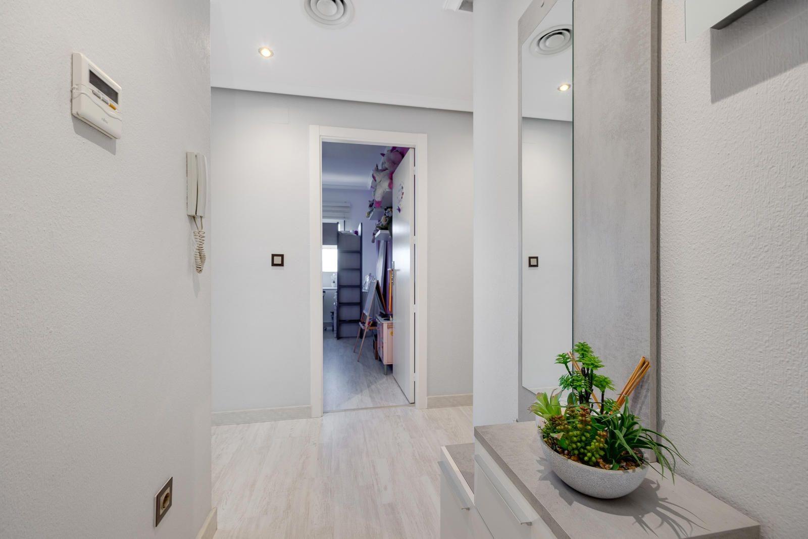Bedroom in penthouse for sale in Almoradi