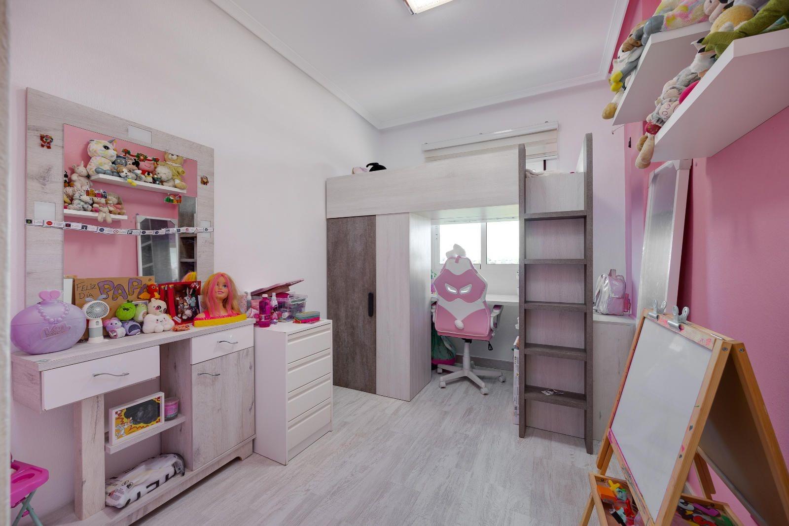 Exterior view in penthouse for sale in Almoradi