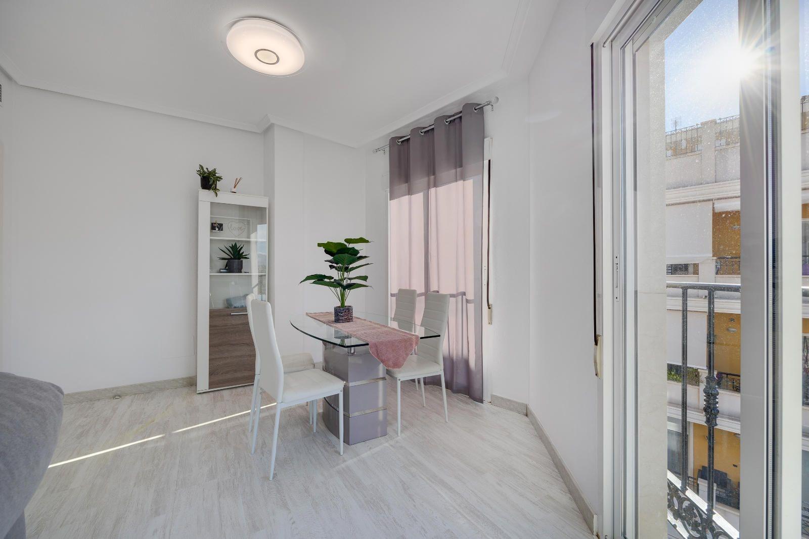 Bedroom in penthouse for sale in Almoradi