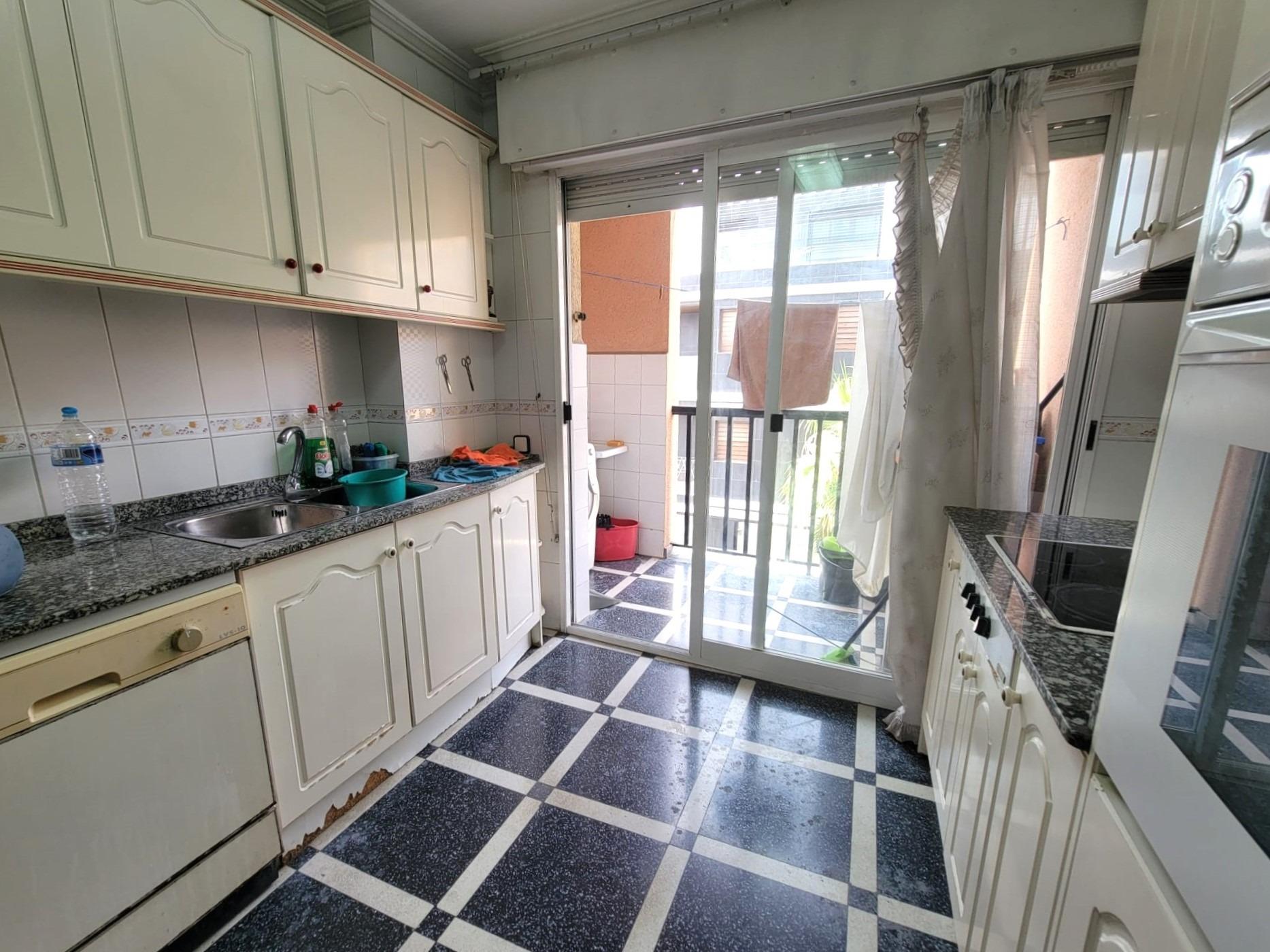 Terrace in apartment for sale in Torrevieja