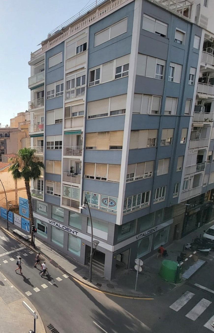 Kitchen in apartment for sale in Torrevieja