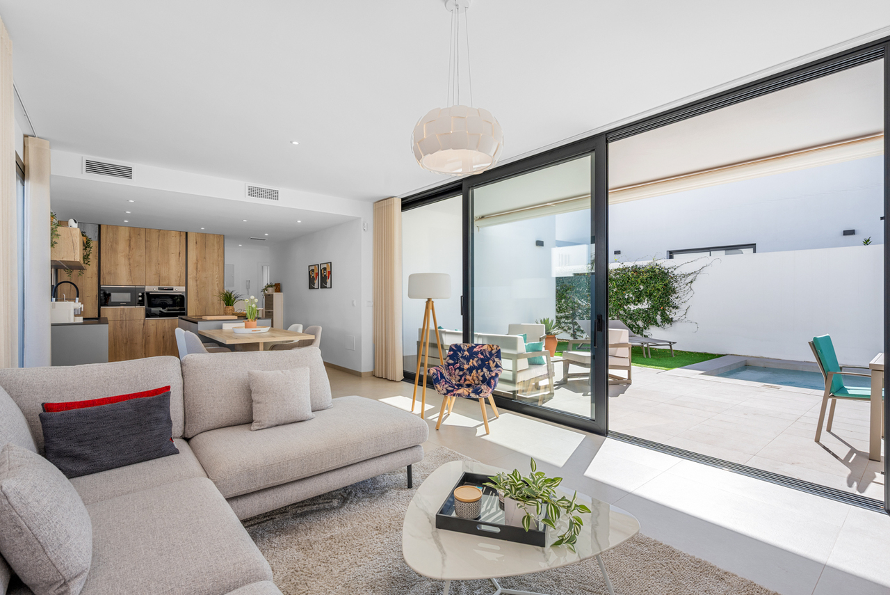 Terrace in villa for sale in Mar de Cristal