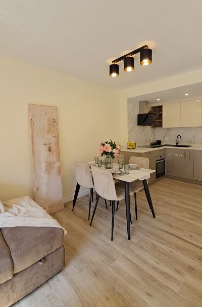 Se vende un singular apartamento de 77 m² completamente reformado en una de las mejores ubicaciones