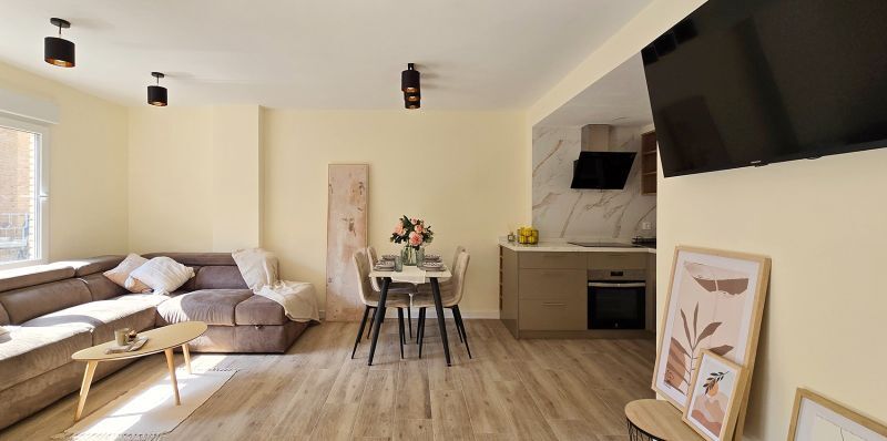 Se vende un singular apartamento de 77 m² completamente reformado en una de las mejores ubicaciones