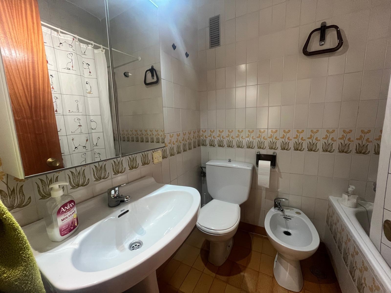 Bathroom in apartment for sale in Puerto de Mazarron