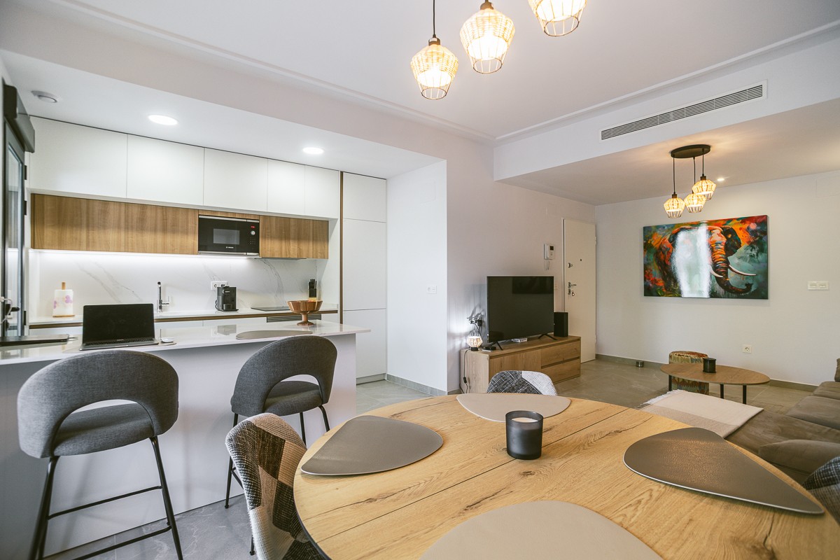 Bedroom in apartment for sale in Torrevieja