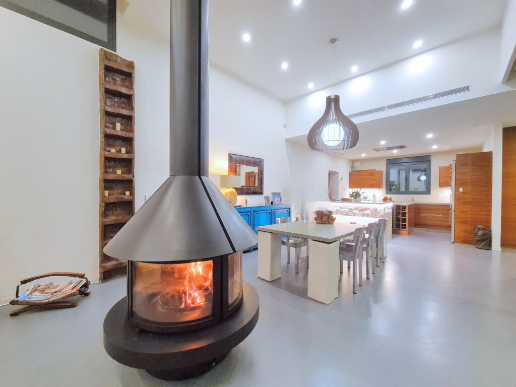 This is a fantastic opportunity to buy a unique and luxurious designer villa built by one of the bes