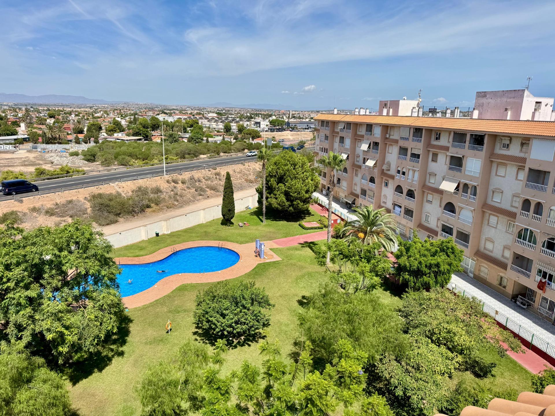 2-bed Penthouse in Torrevieja, €140.000