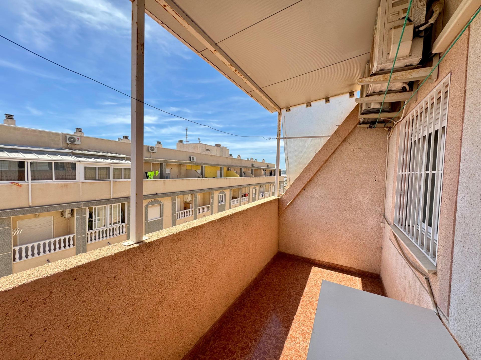 2-bed Penthouse in Torrevieja, €140.000