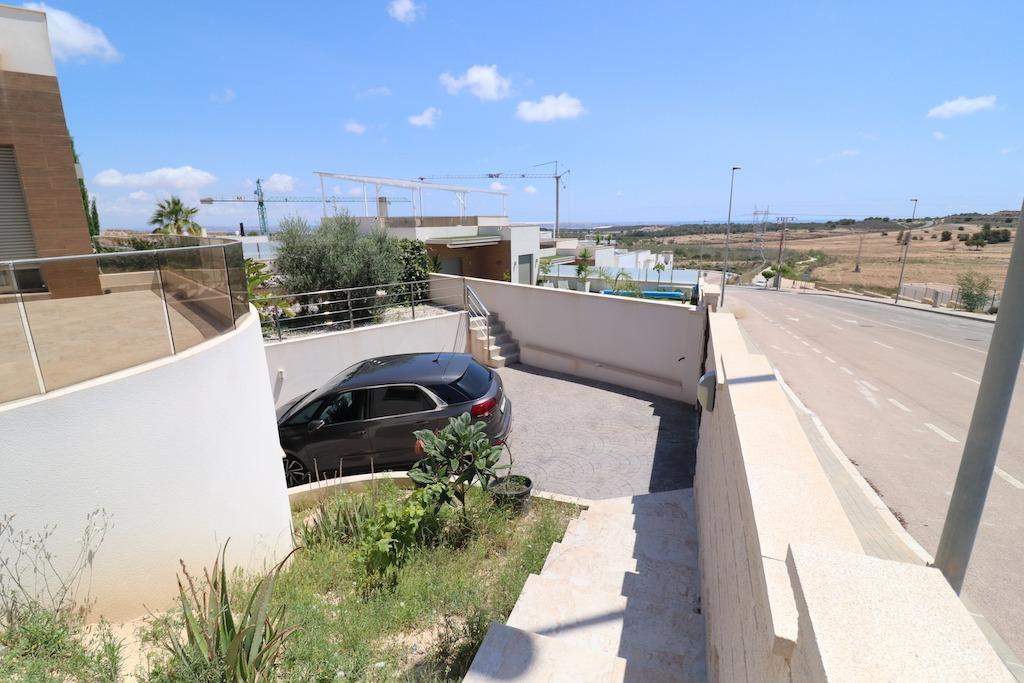 Bathroom in villa for sale in San Miguel de Salinas