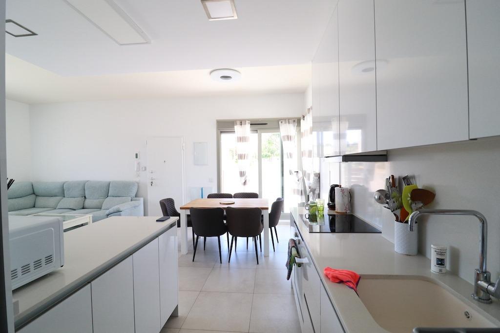 Residencial Vistabella, San Miguel de Salinas, corner villa with views of the sea and the salt lakes