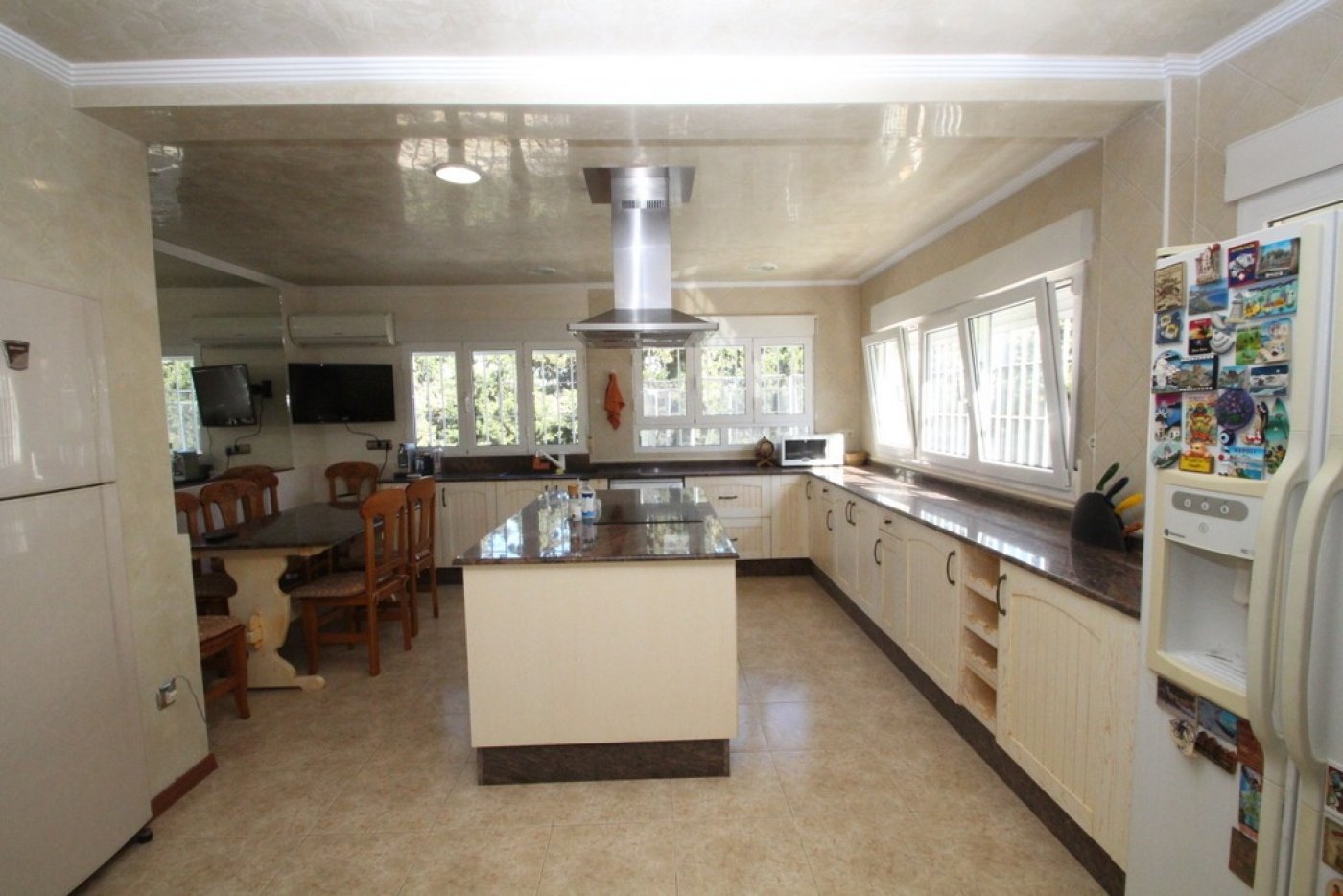 Master bedroom in villa for sale in Orihuela Costa