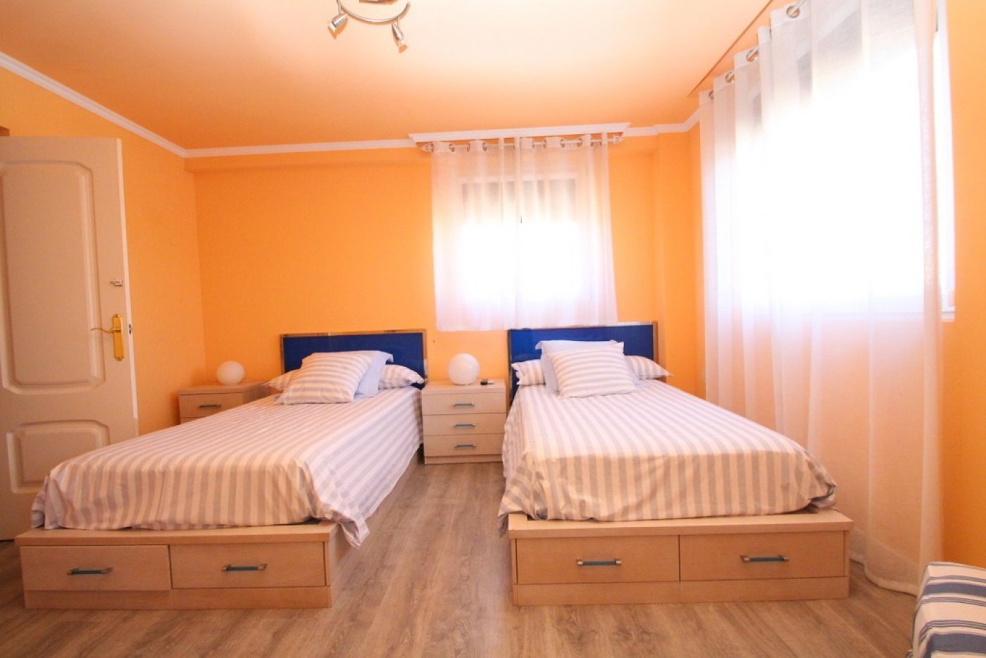 Terrace in villa for sale in Orihuela Costa