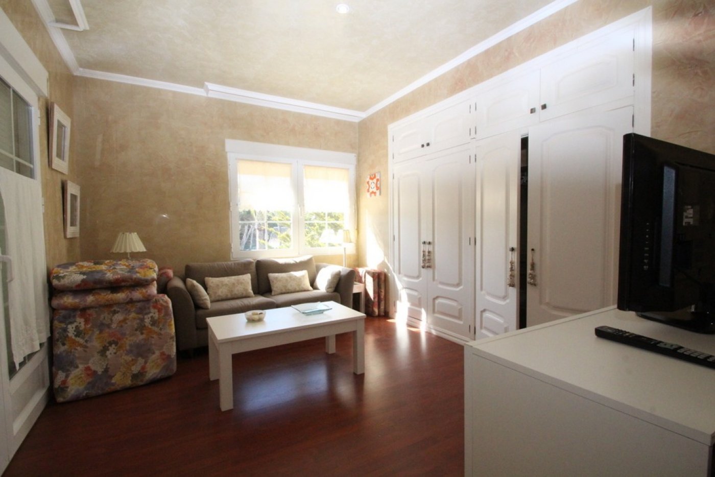Living room in villa for sale in Orihuela Costa