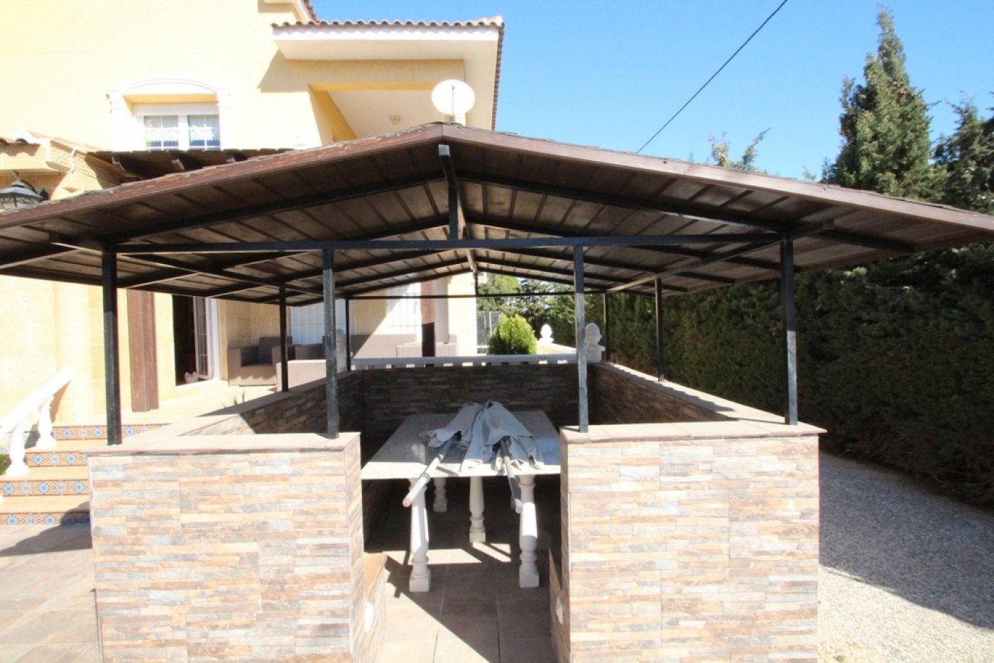 Luxury villa in Cabo Roig with private pool, 200 meters from the beach