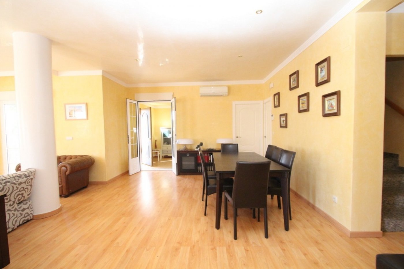 Garden in villa for sale in Orihuela Costa
