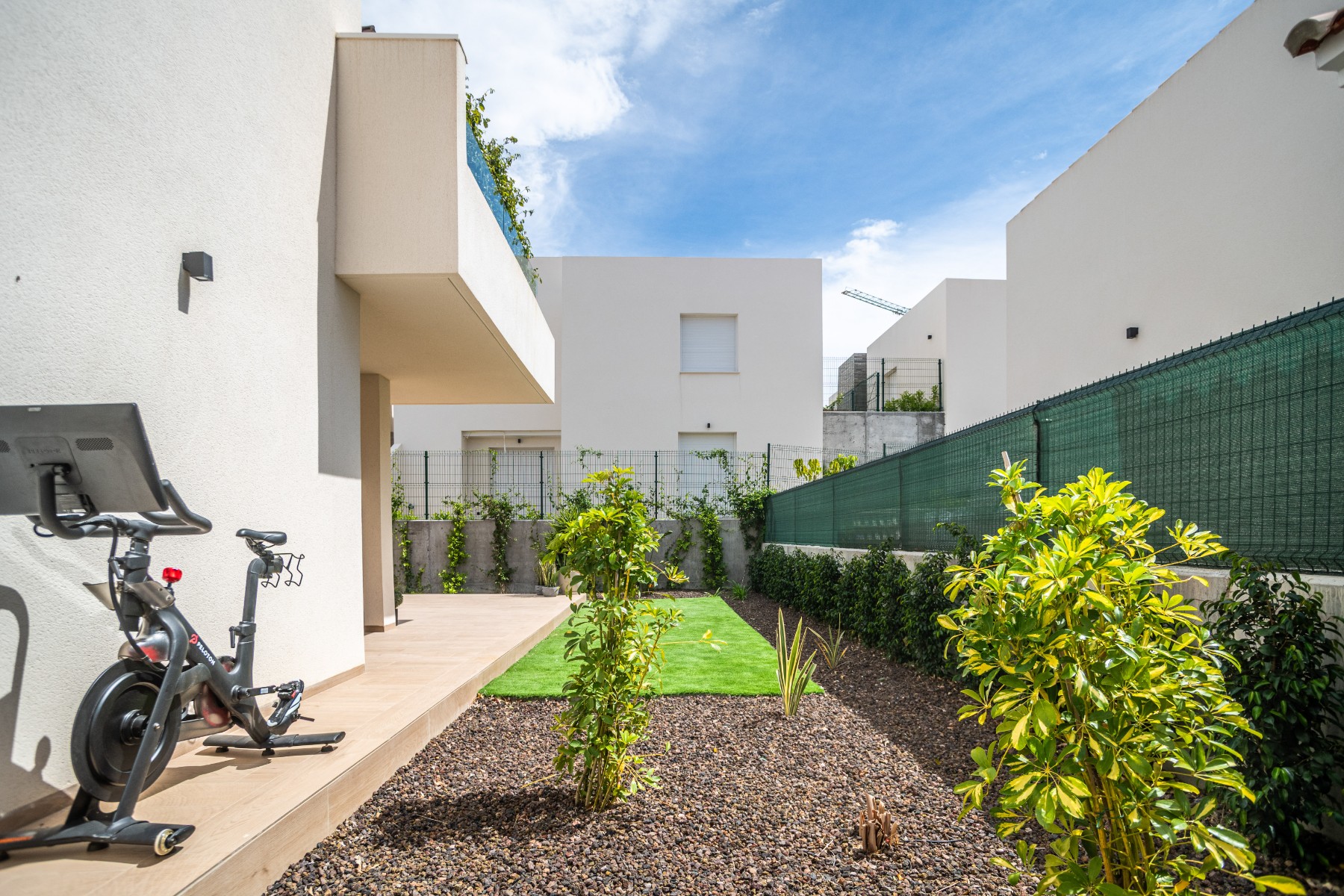 Master bedroom in apartment for sale in Algorfa