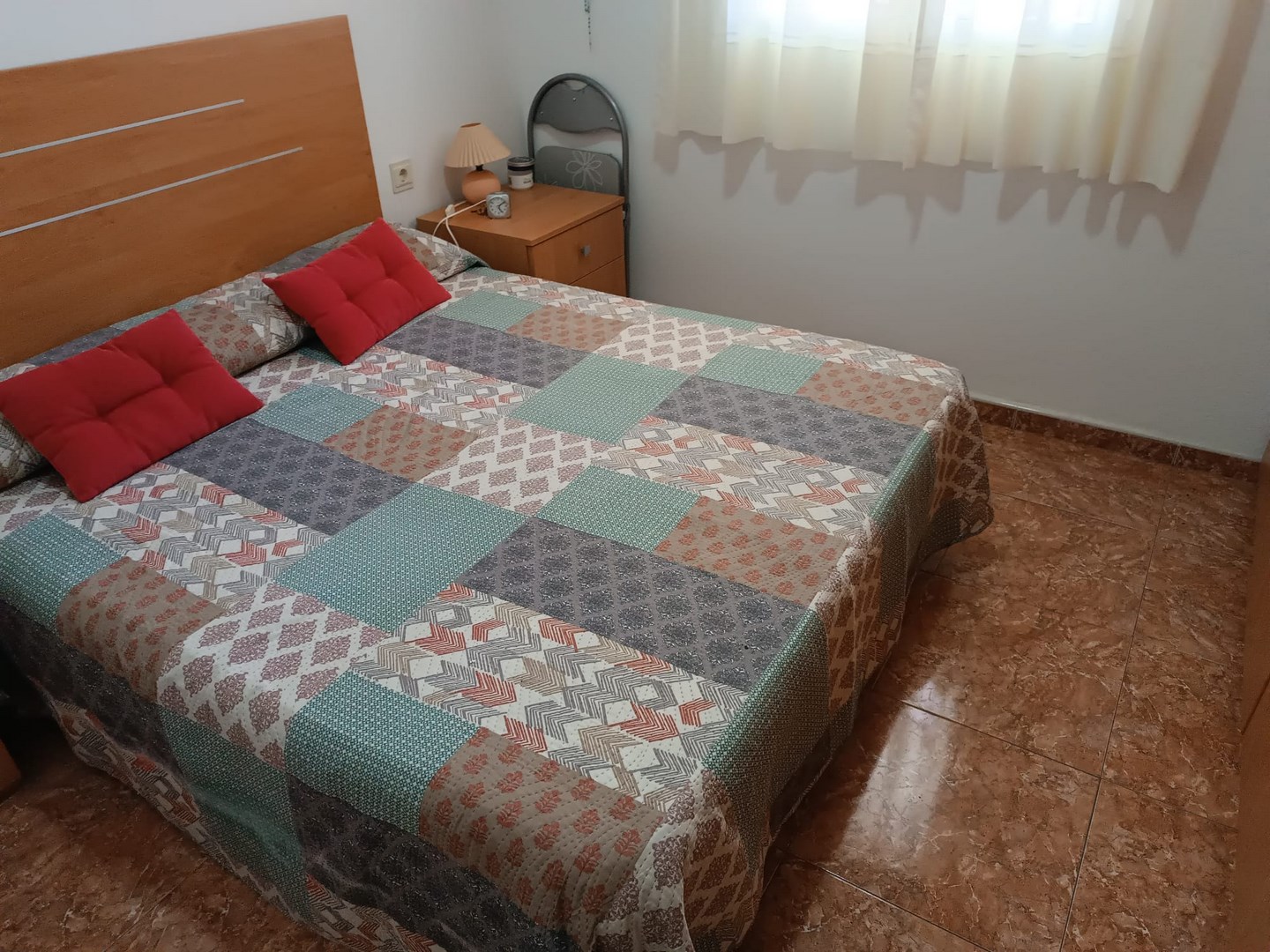Bedroom in villa for sale in Yecla