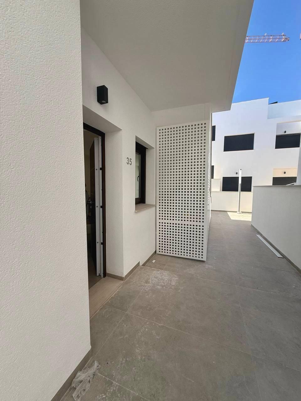 Kitchen in apartment for sale in Orihuela