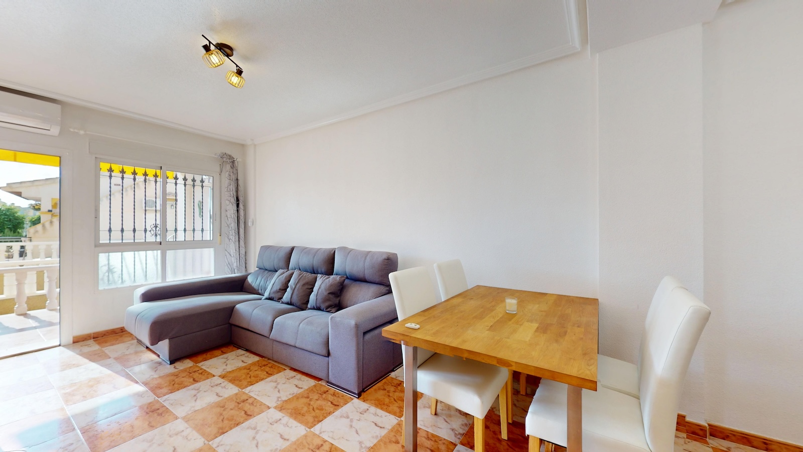 Bedroom in terraced for sale in Orihuela