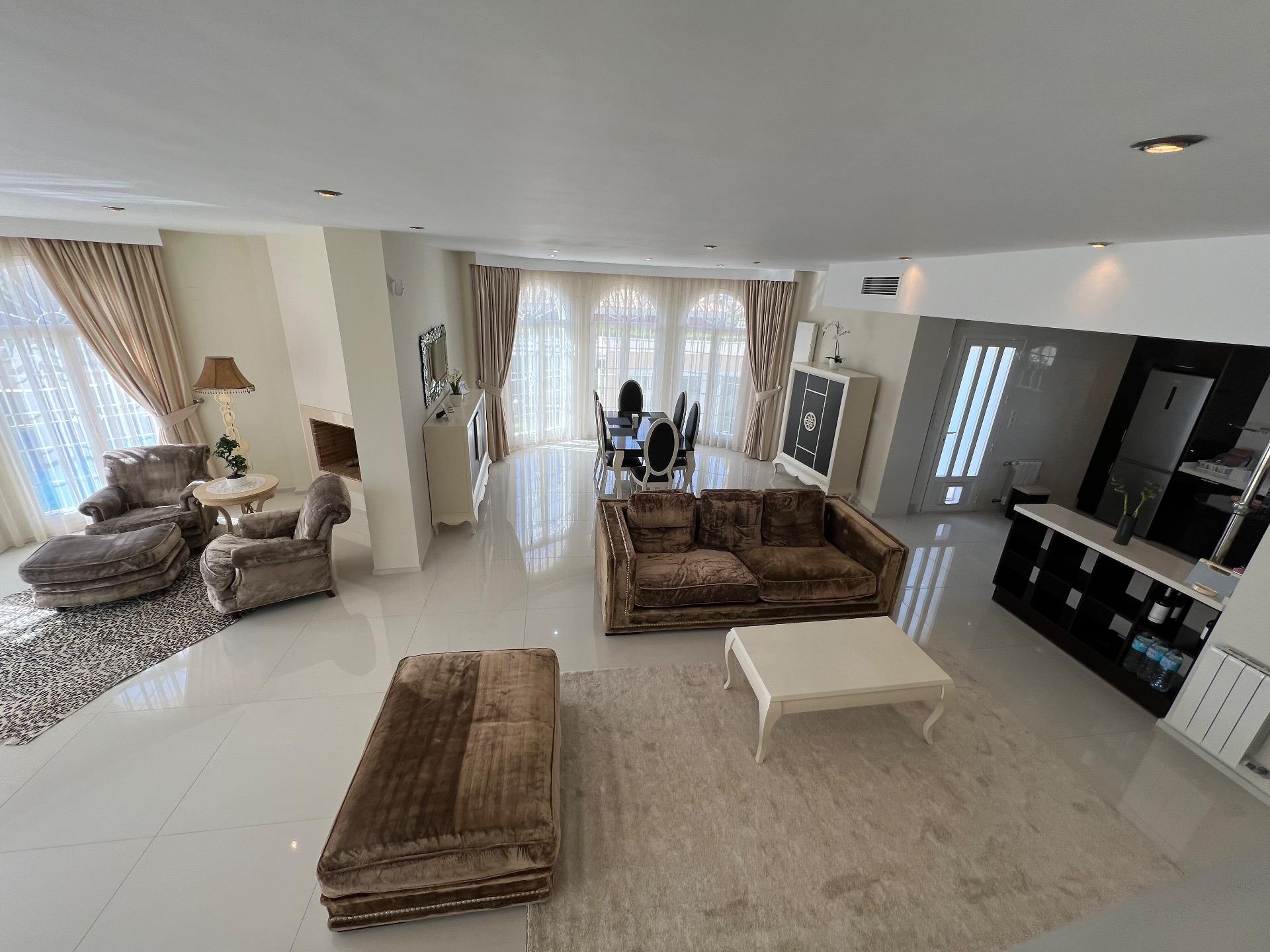 Terrace in villa for sale in Ciudad Quesada