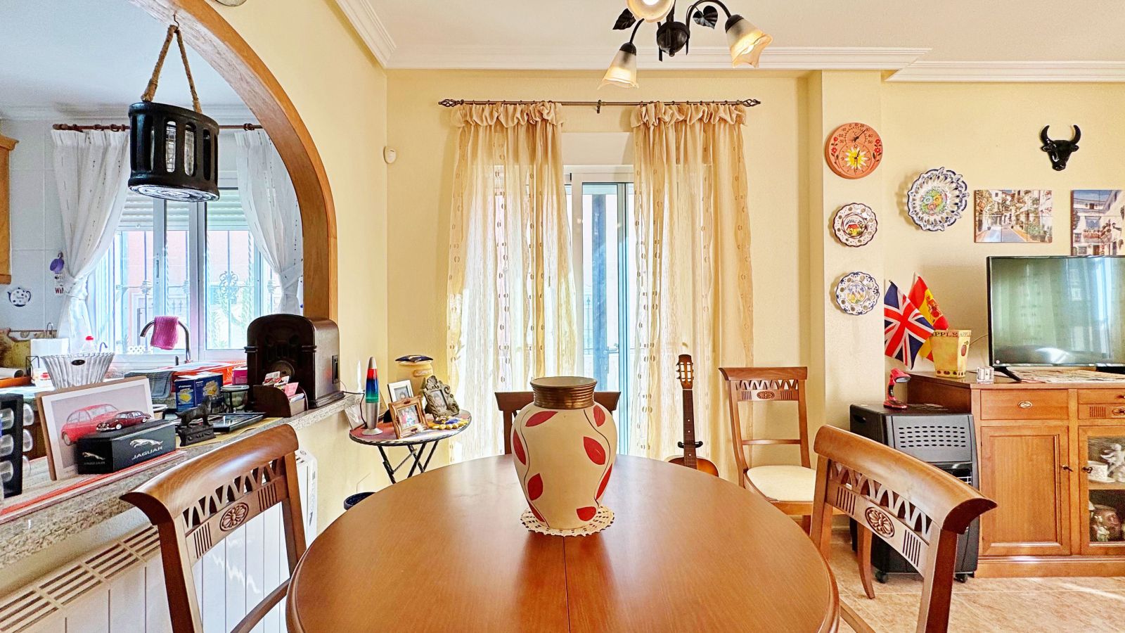 Dining area in terraced for sale in Orihuela Costa
