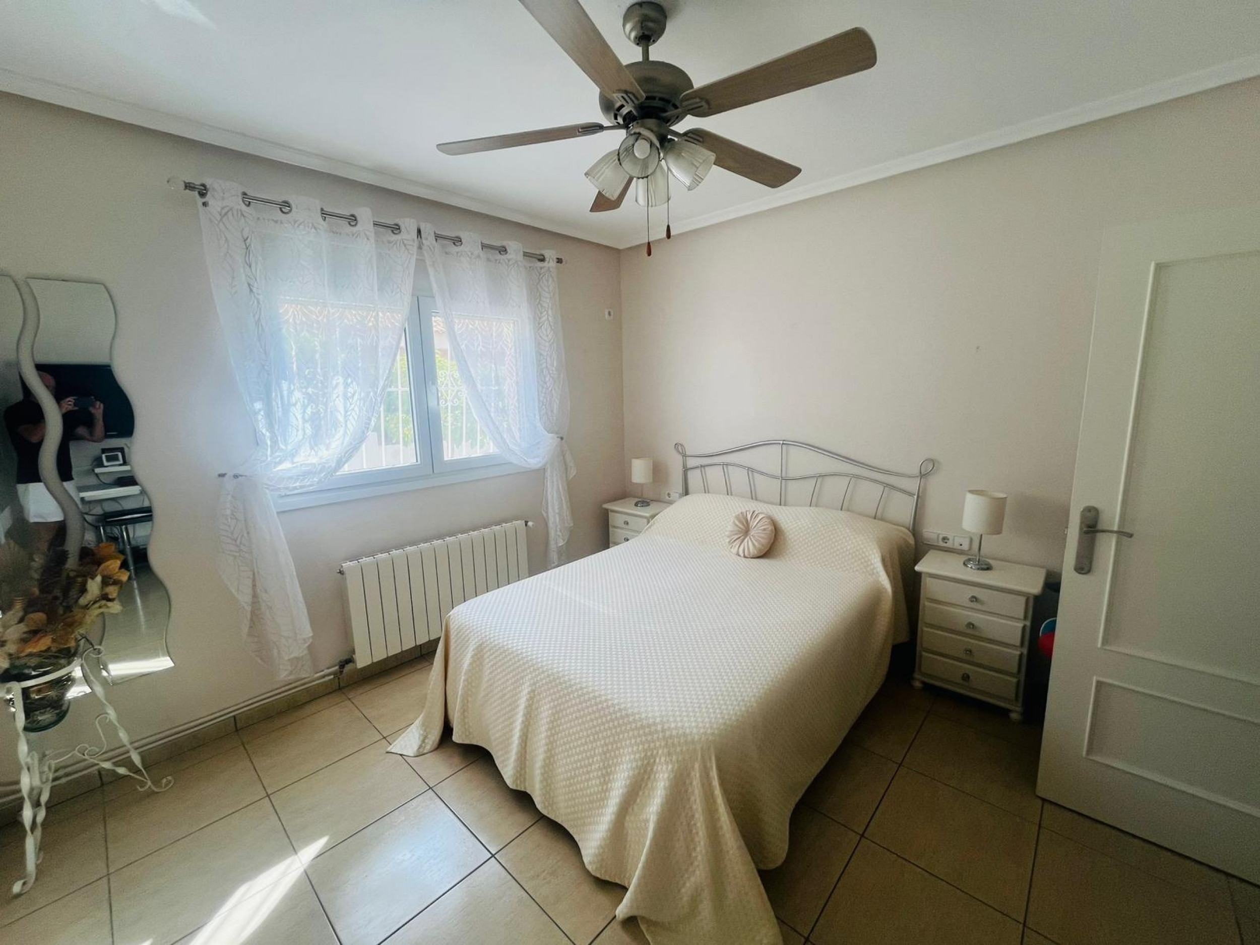 Living room in villa for sale in Gea Y Truyols