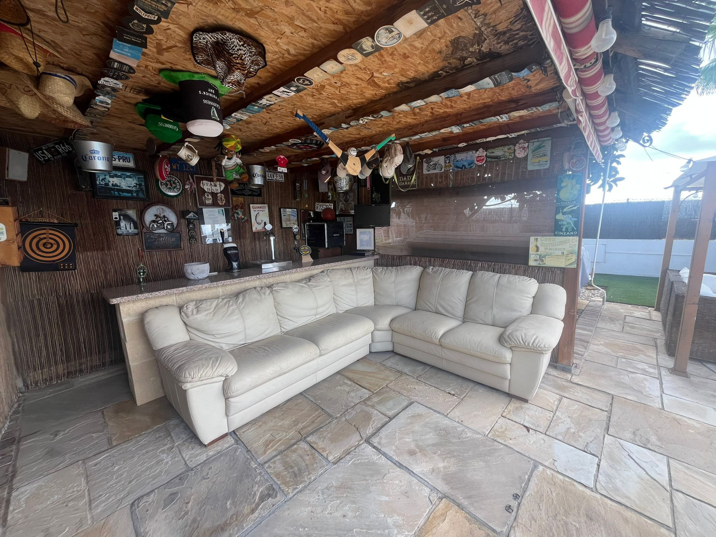Garden in villa for sale in Gea Y Truyols