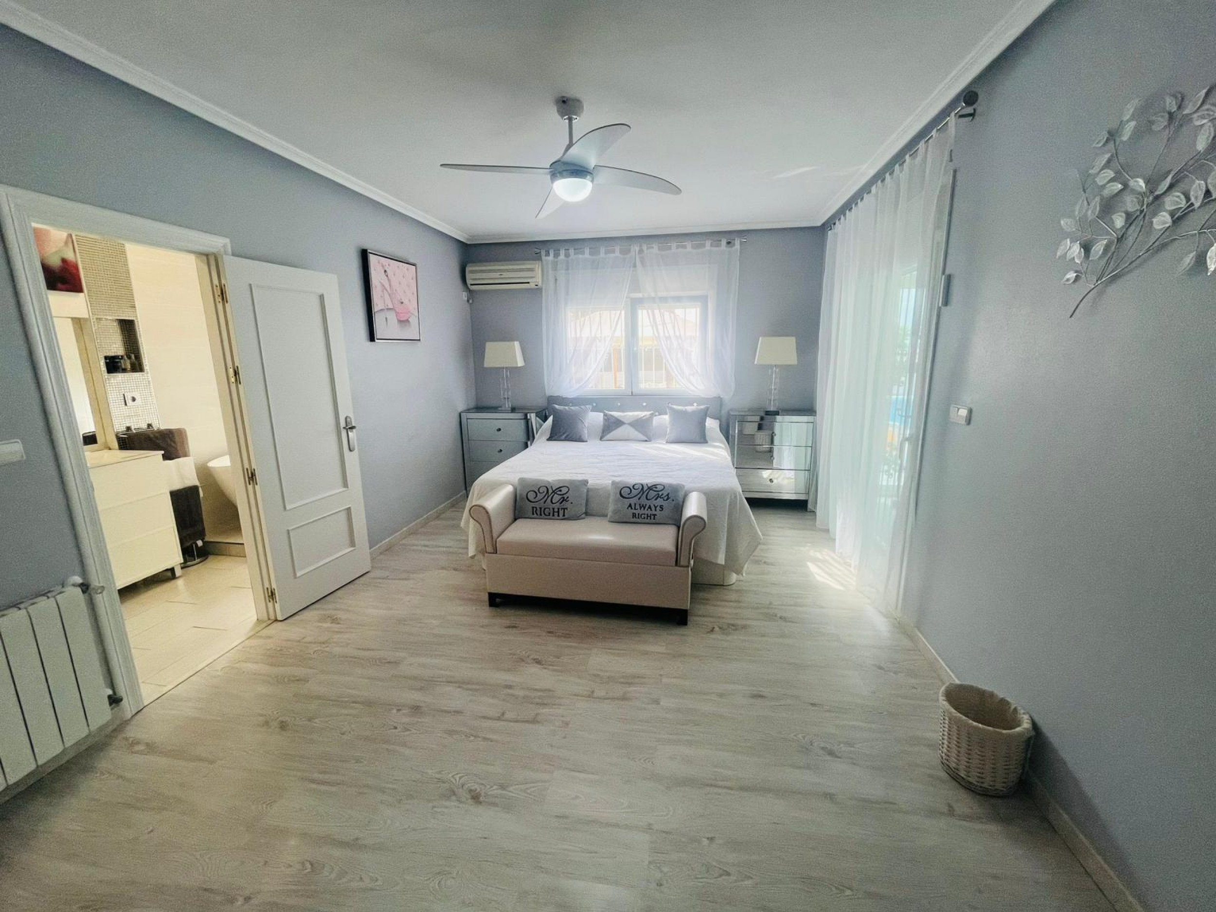 Kitchen in villa for sale in Gea Y Truyols
