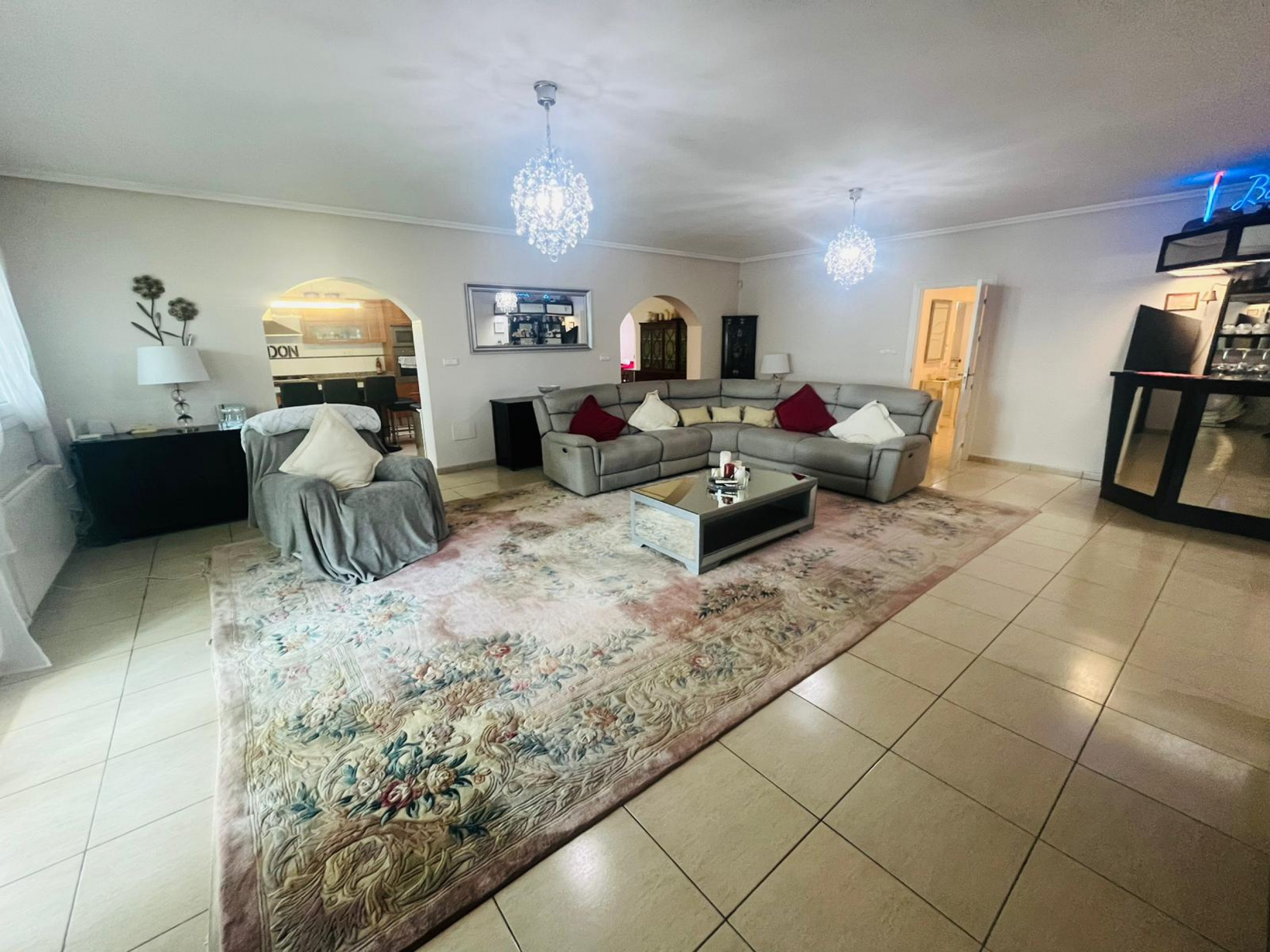 Master bedroom in villa for sale in Gea Y Truyols