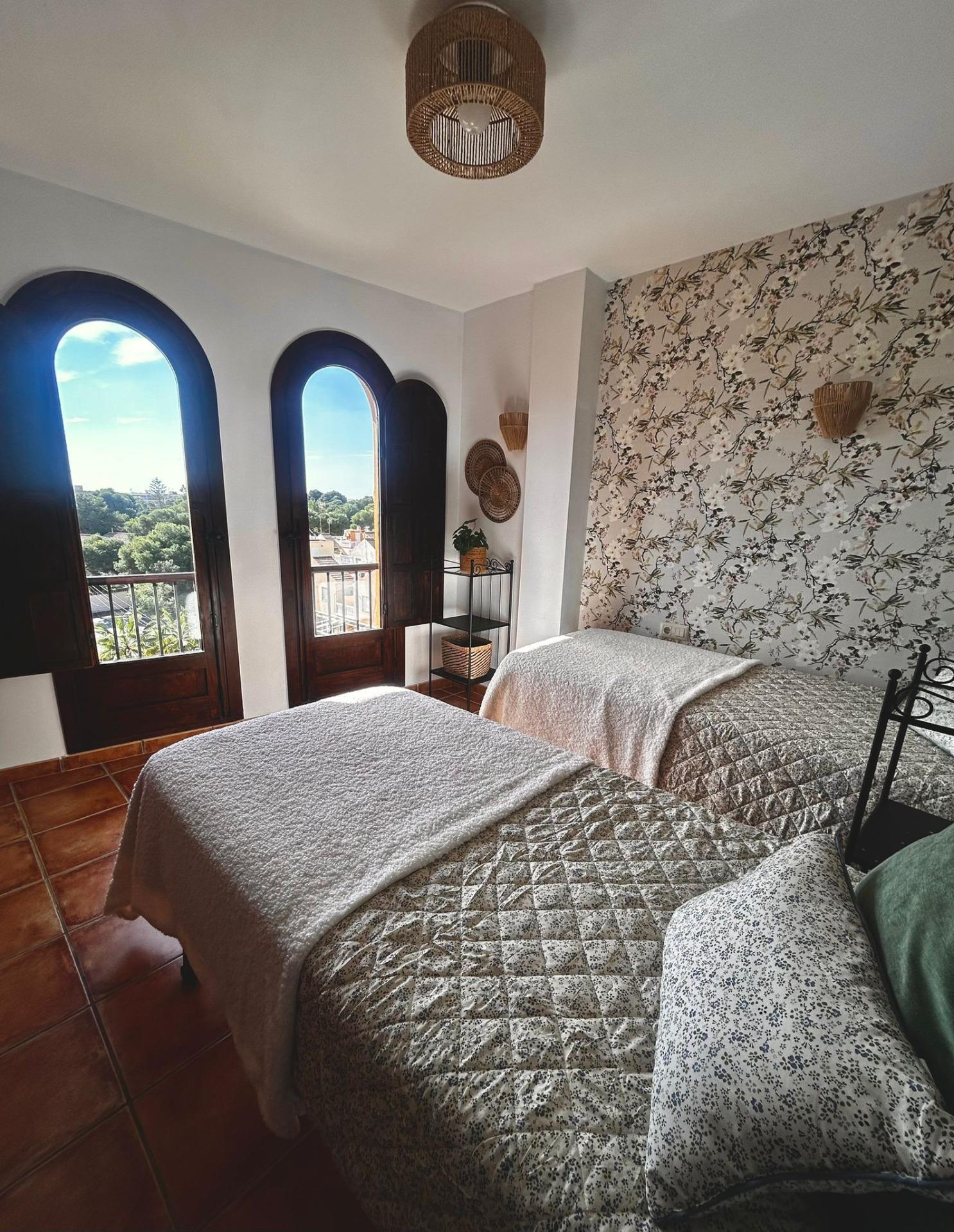 Bedroom in apartment for sale in Torrevieja