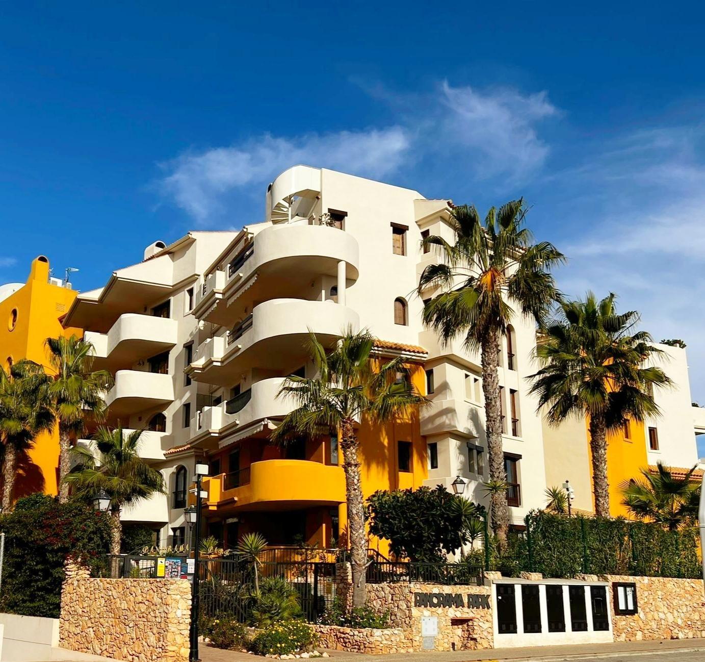 Garden in apartment for sale in Torrevieja