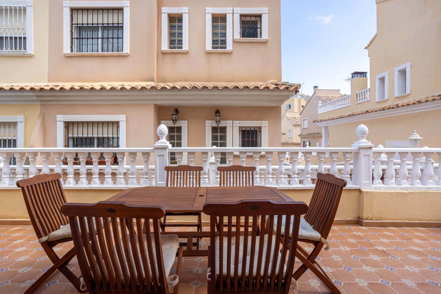 Bathroom in villa for sale in Guardamar del Segura
