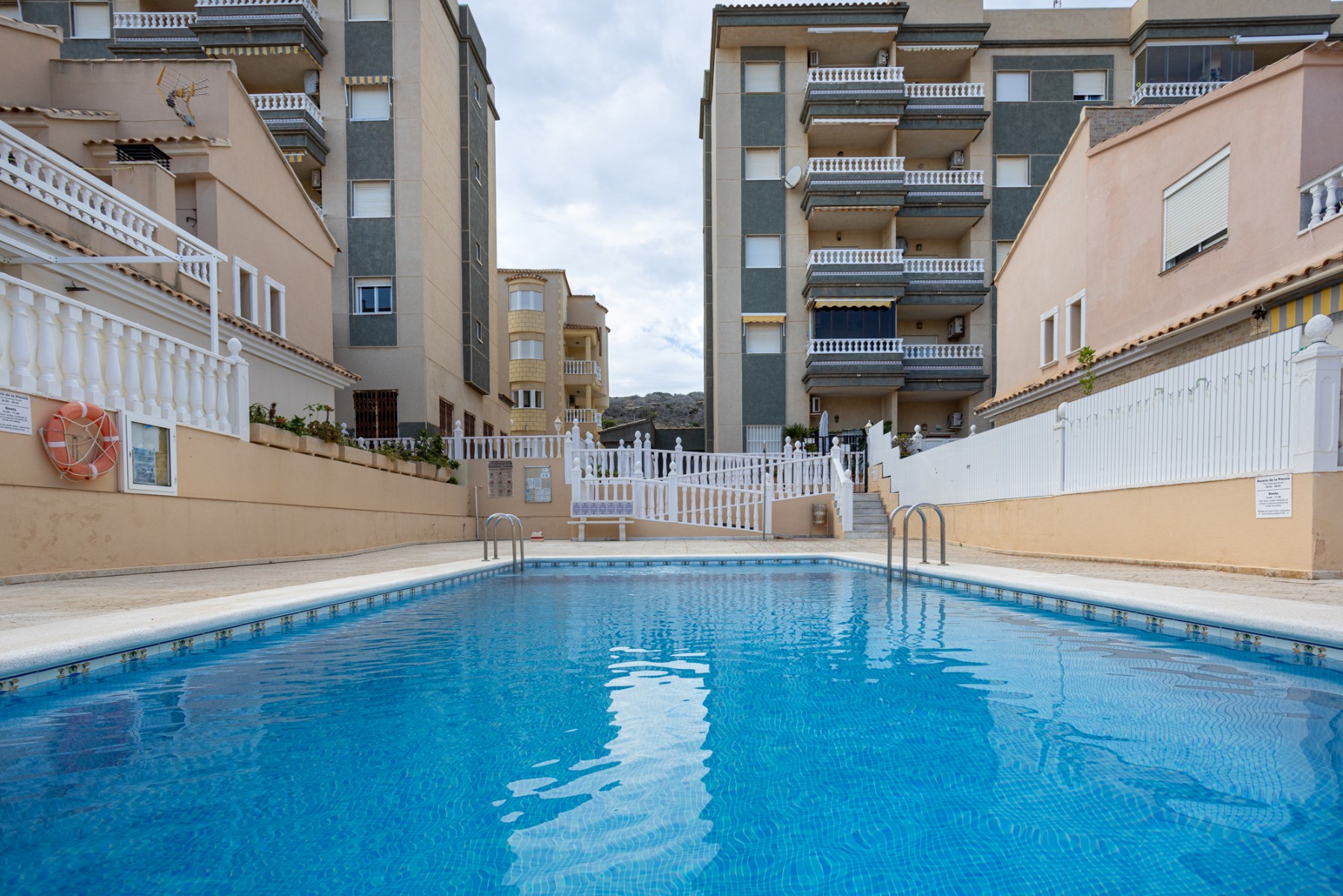 Pool area in villa for sale in Guardamar del Segura