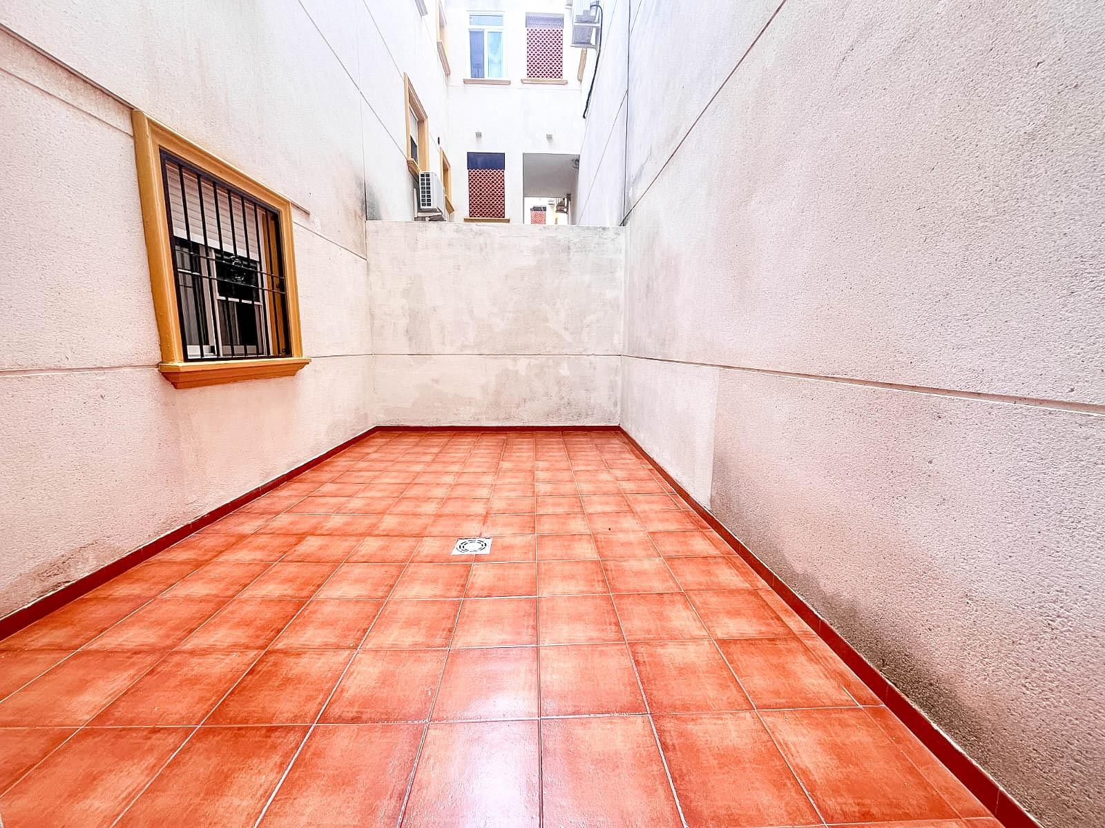 Dining area in bungalow for sale in Orihuela Costa