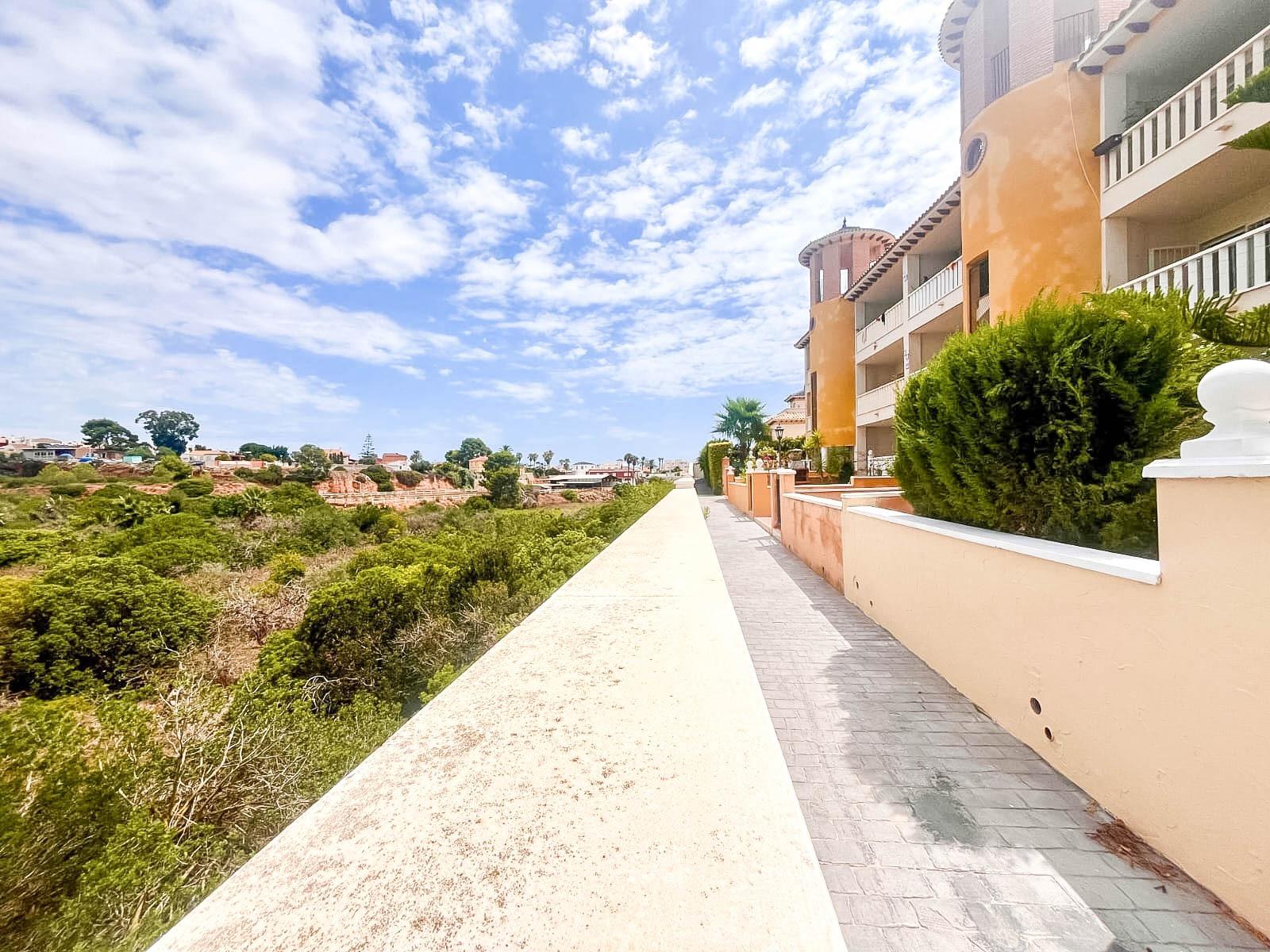 Exterior view in bungalow for sale in Orihuela Costa