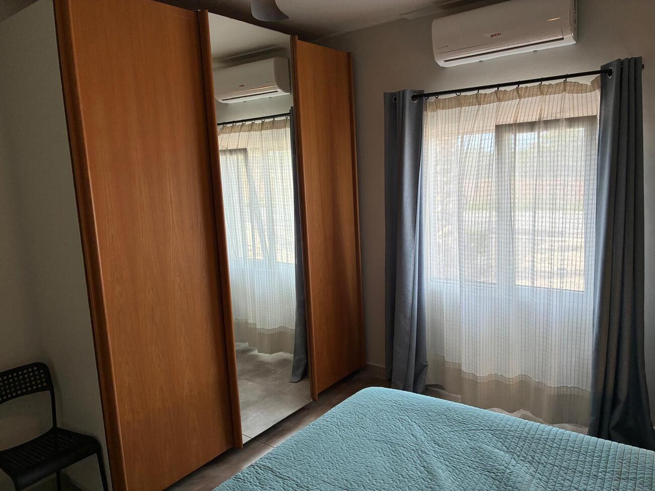 Master bedroom in villa for sale in Crevillent
