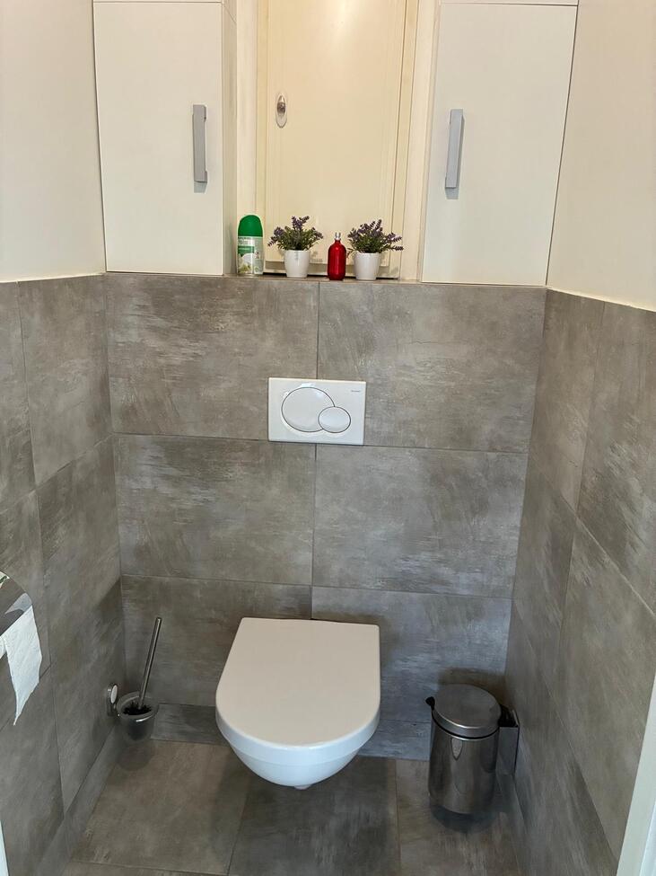 Bedroom in villa for sale in Crevillent