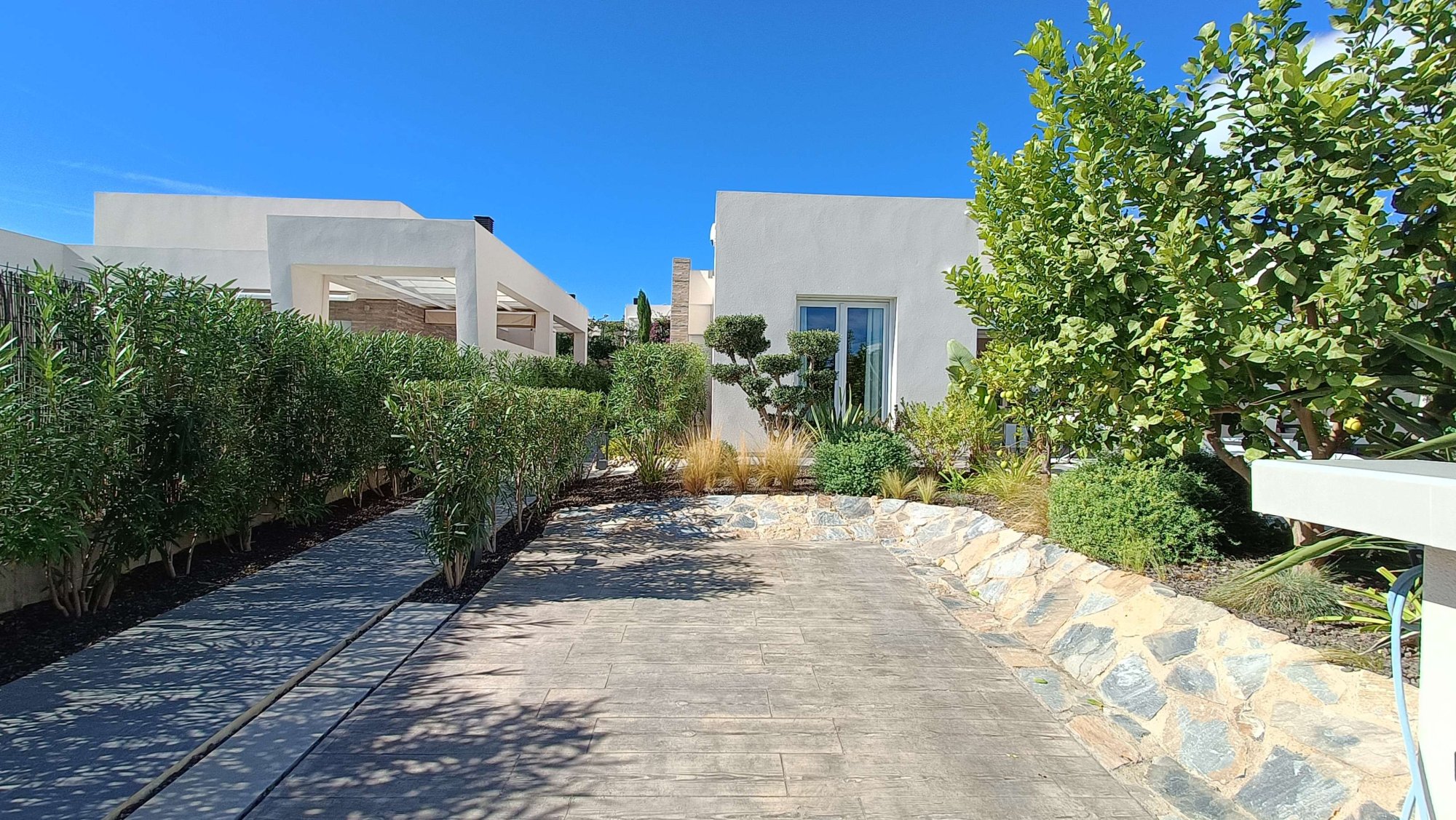 Bedroom in villa for sale in Algorfa