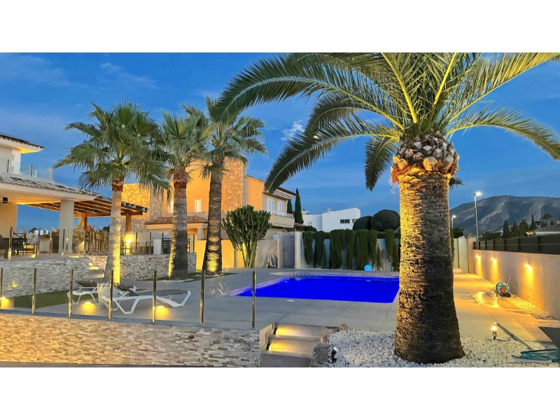 Kitchen in villa for sale in Alfas del Pi